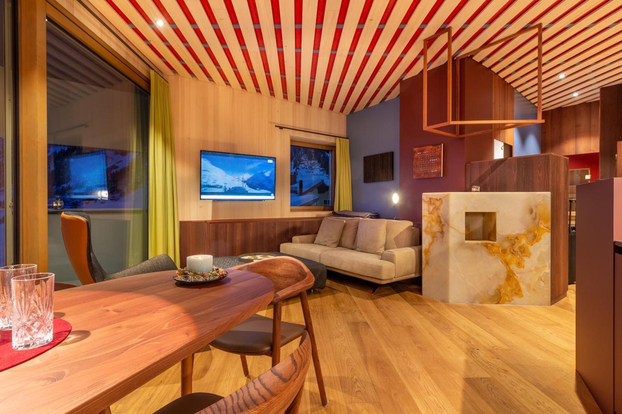 Wohlfuehlhotel Hubertushof Stuben am Arlberg Exterior foto